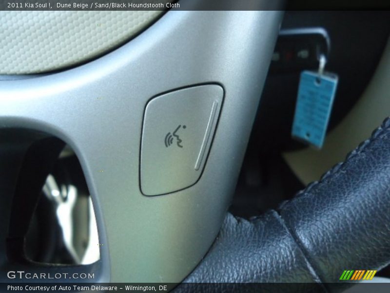 Dune Beige / Sand/Black Houndstooth Cloth 2011 Kia Soul !