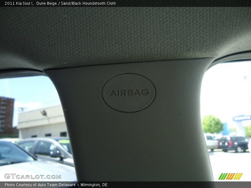 Dune Beige / Sand/Black Houndstooth Cloth 2011 Kia Soul !