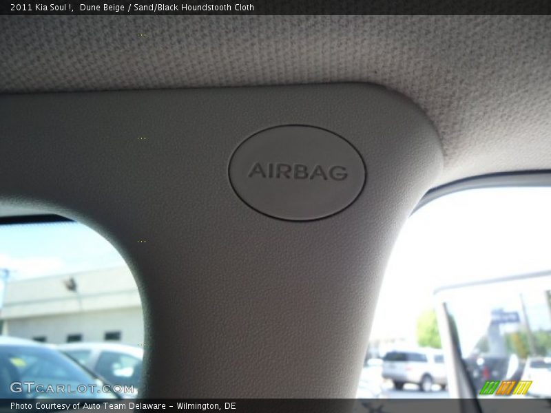 Dune Beige / Sand/Black Houndstooth Cloth 2011 Kia Soul !