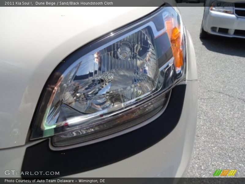 Dune Beige / Sand/Black Houndstooth Cloth 2011 Kia Soul !