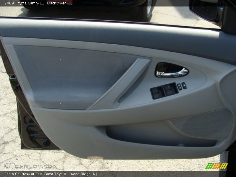 Black / Ash 2009 Toyota Camry LE