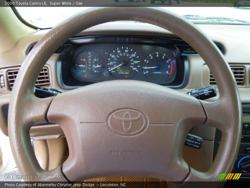 Super White / Oak 2000 Toyota Camry LE