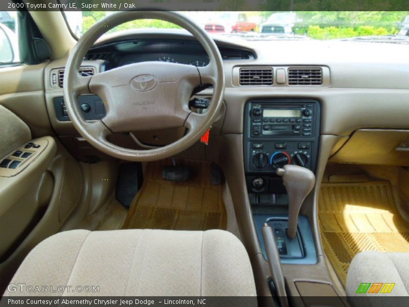 Super White / Oak 2000 Toyota Camry LE