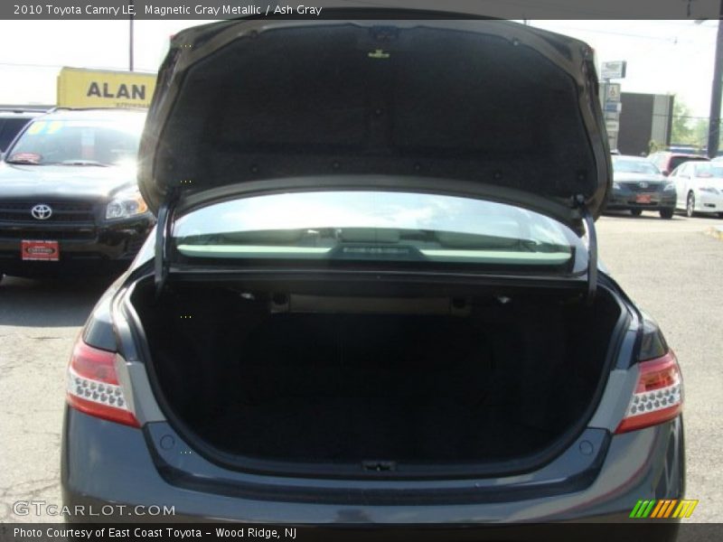 Magnetic Gray Metallic / Ash Gray 2010 Toyota Camry LE