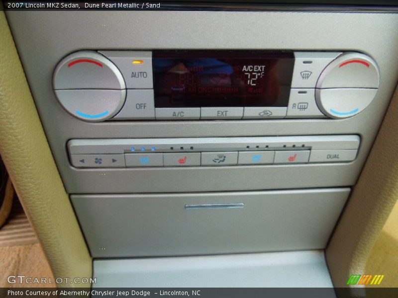 Dune Pearl Metallic / Sand 2007 Lincoln MKZ Sedan