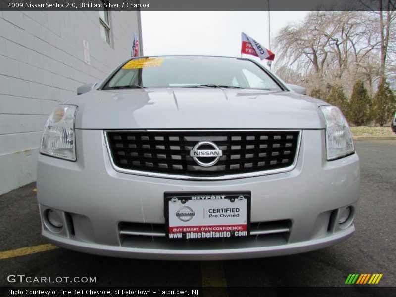 Brilliant Silver / Charcoal 2009 Nissan Sentra 2.0