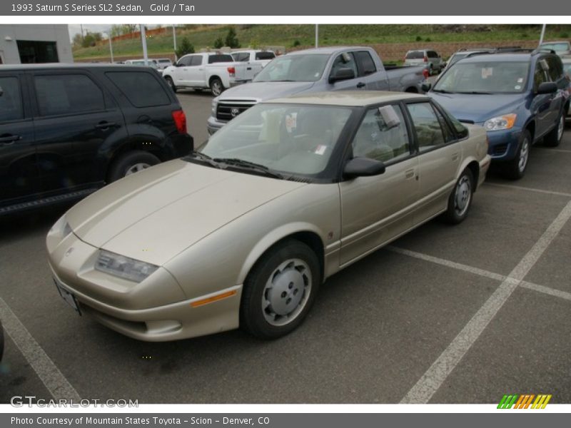 Gold / Tan 1993 Saturn S Series SL2 Sedan