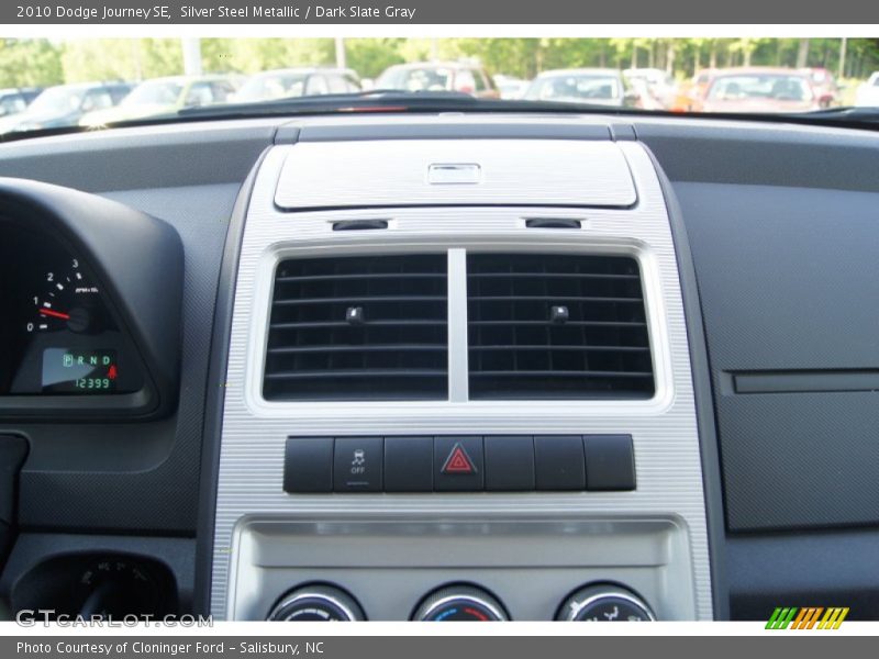 Silver Steel Metallic / Dark Slate Gray 2010 Dodge Journey SE