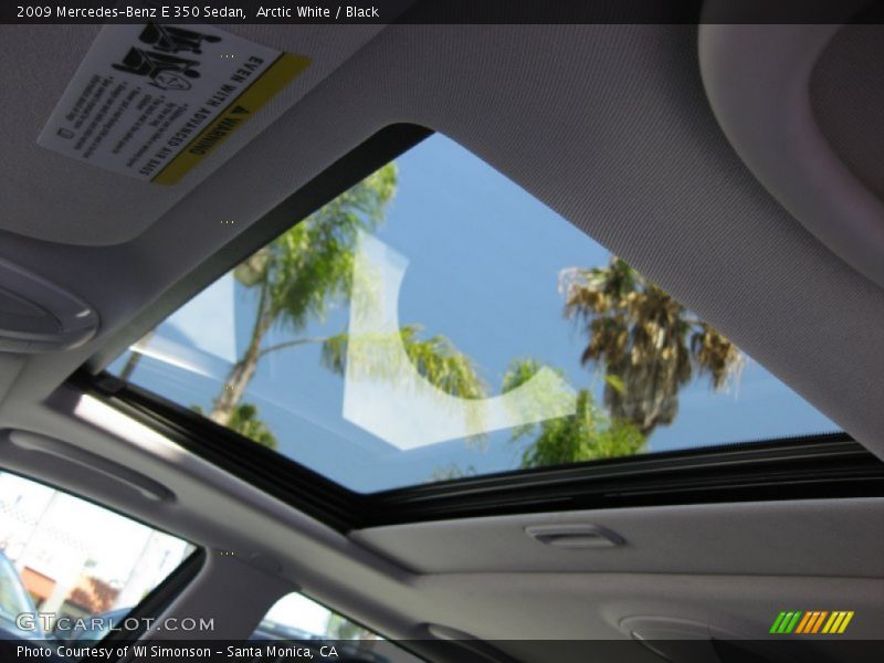 Arctic White / Black 2009 Mercedes-Benz E 350 Sedan