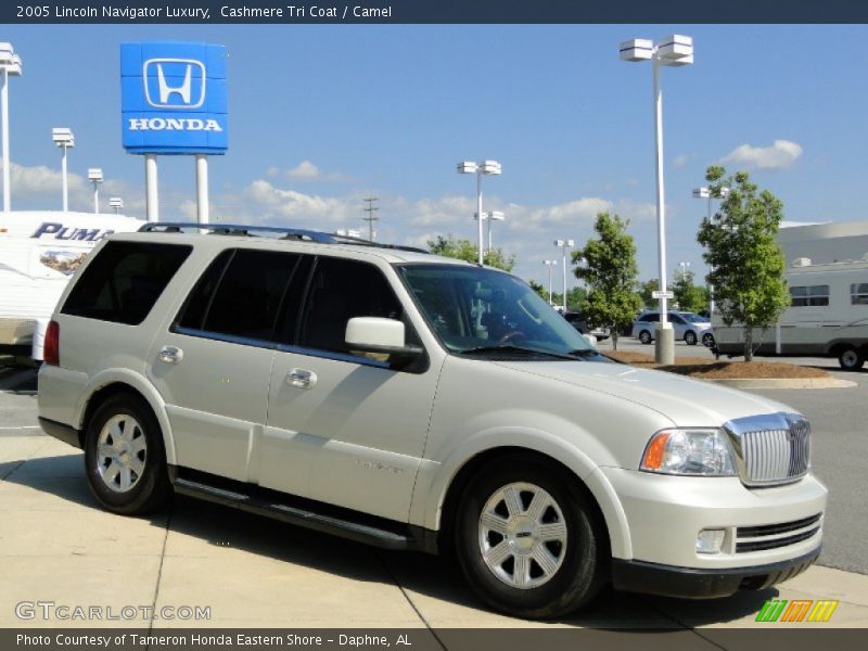 Cashmere Tri Coat / Camel 2005 Lincoln Navigator Luxury