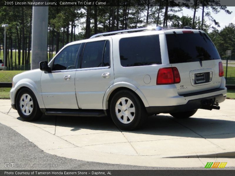 Cashmere Tri Coat / Camel 2005 Lincoln Navigator Luxury