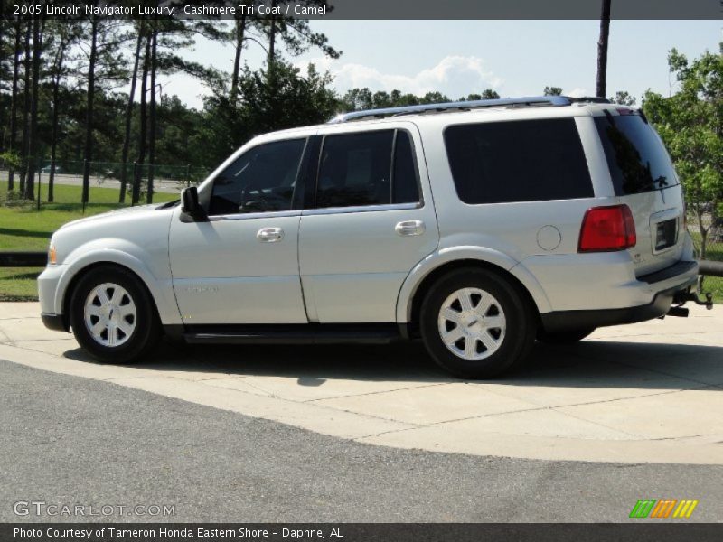 Cashmere Tri Coat / Camel 2005 Lincoln Navigator Luxury