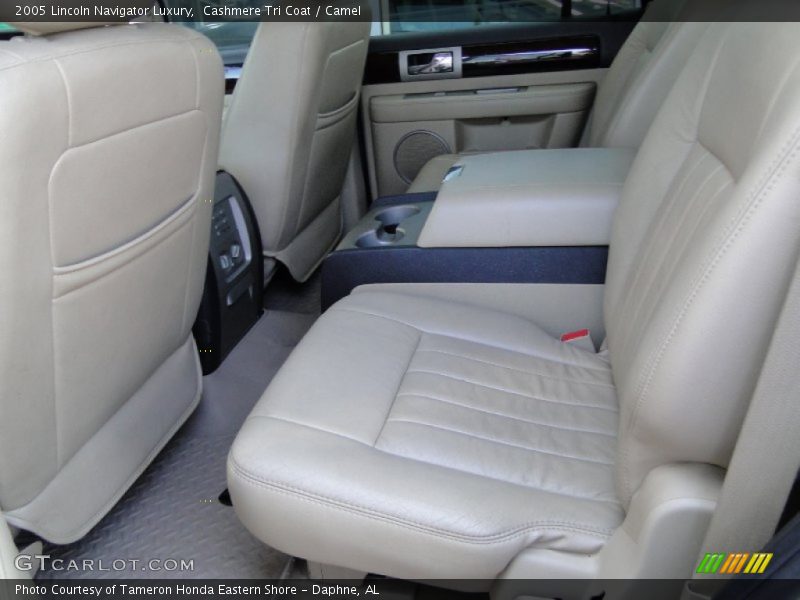 Cashmere Tri Coat / Camel 2005 Lincoln Navigator Luxury