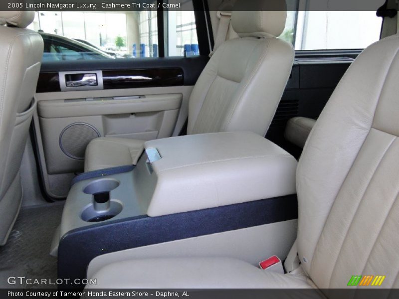 Cashmere Tri Coat / Camel 2005 Lincoln Navigator Luxury