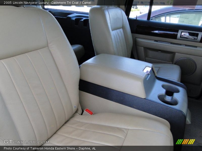 Cashmere Tri Coat / Camel 2005 Lincoln Navigator Luxury
