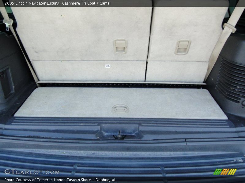 Cashmere Tri Coat / Camel 2005 Lincoln Navigator Luxury