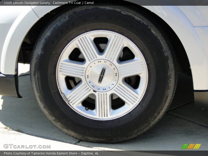 Cashmere Tri Coat / Camel 2005 Lincoln Navigator Luxury