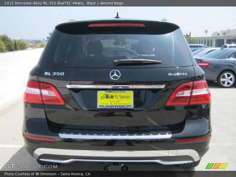 Black / Almond Beige 2012 Mercedes-Benz ML 350 BlueTEC 4Matic