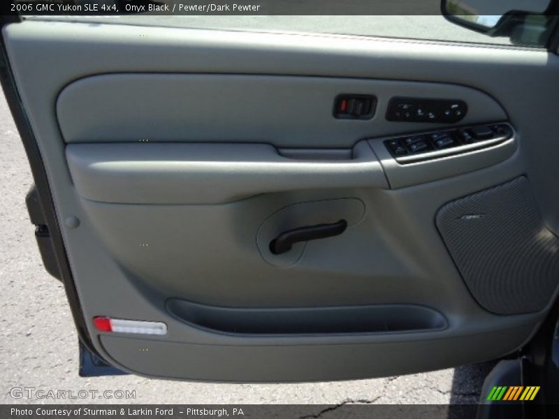 Onyx Black / Pewter/Dark Pewter 2006 GMC Yukon SLE 4x4