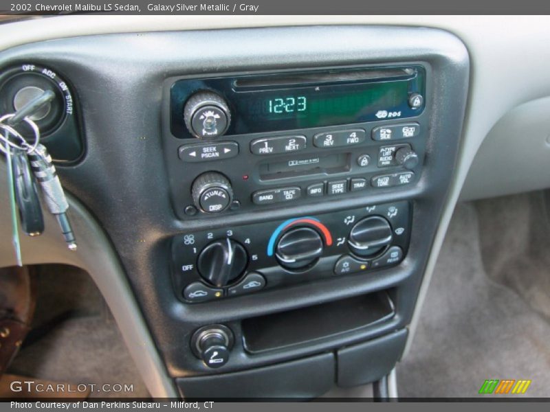 Galaxy Silver Metallic / Gray 2002 Chevrolet Malibu LS Sedan
