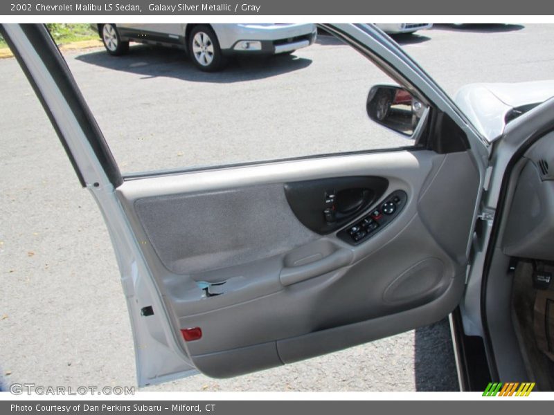 Galaxy Silver Metallic / Gray 2002 Chevrolet Malibu LS Sedan