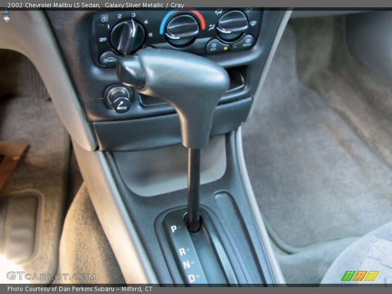 Galaxy Silver Metallic / Gray 2002 Chevrolet Malibu LS Sedan