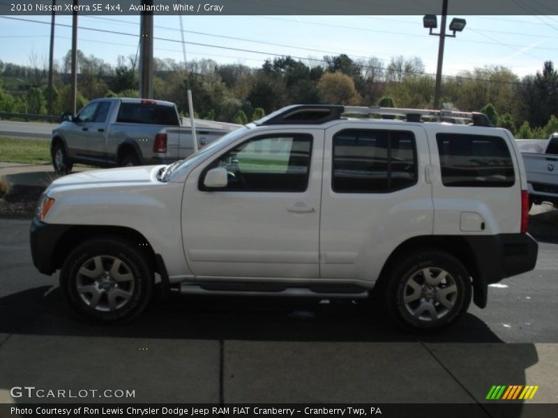 Avalanche White / Gray 2010 Nissan Xterra SE 4x4