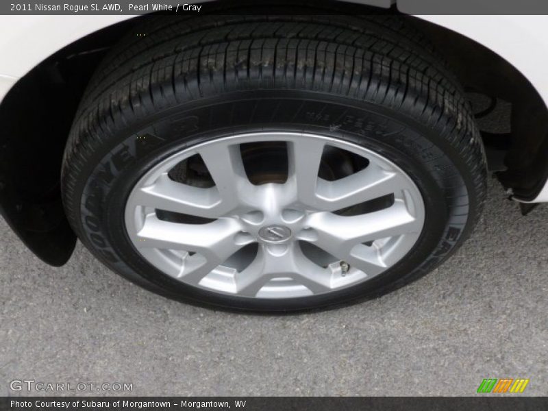 Pearl White / Gray 2011 Nissan Rogue SL AWD