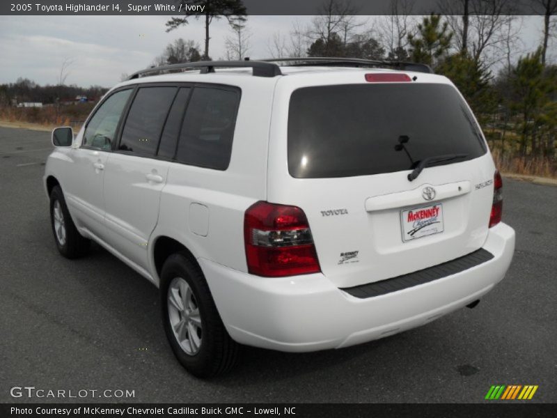 Super White / Ivory 2005 Toyota Highlander I4