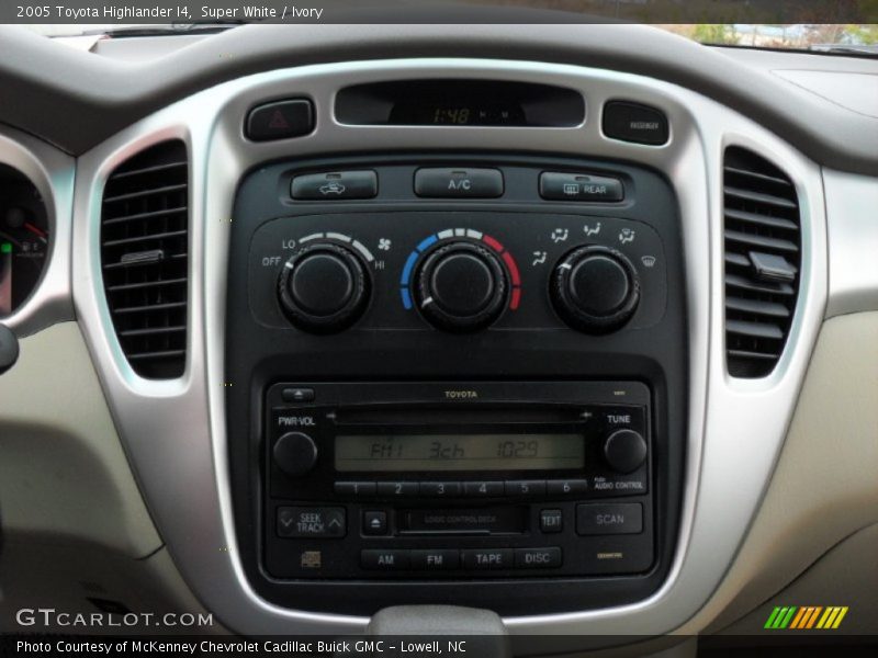 Super White / Ivory 2005 Toyota Highlander I4