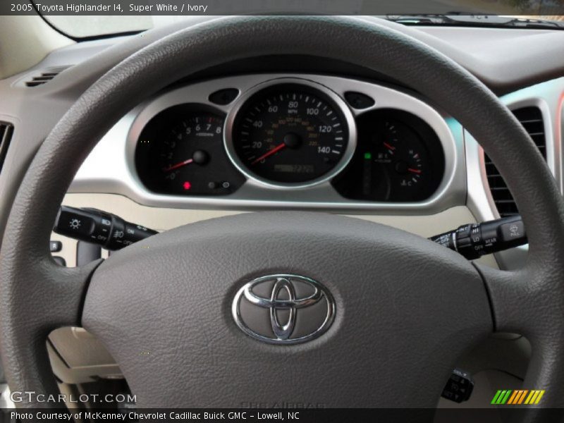 Super White / Ivory 2005 Toyota Highlander I4