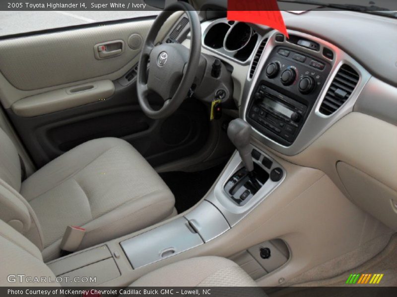 Super White / Ivory 2005 Toyota Highlander I4