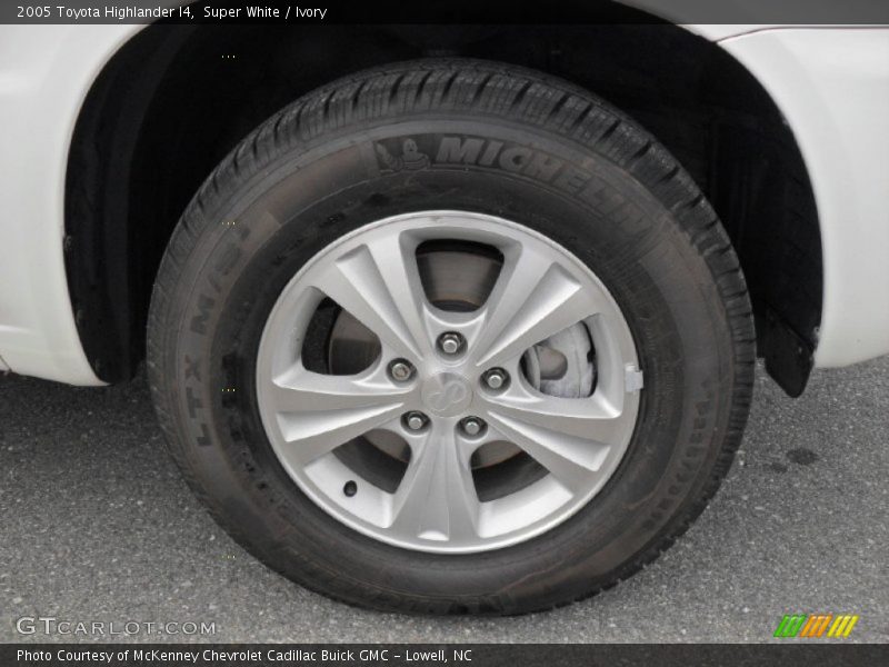 Super White / Ivory 2005 Toyota Highlander I4