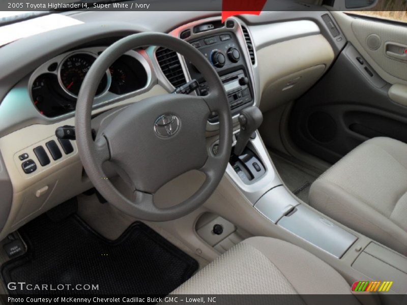 Super White / Ivory 2005 Toyota Highlander I4