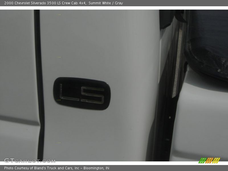 Summit White / Gray 2000 Chevrolet Silverado 3500 LS Crew Cab 4x4
