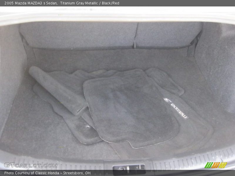 Titanium Gray Metallic / Black/Red 2005 Mazda MAZDA3 s Sedan