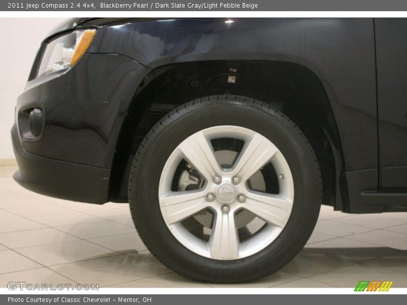 Blackberry Pearl / Dark Slate Gray/Light Pebble Beige 2011 Jeep Compass 2.4 4x4