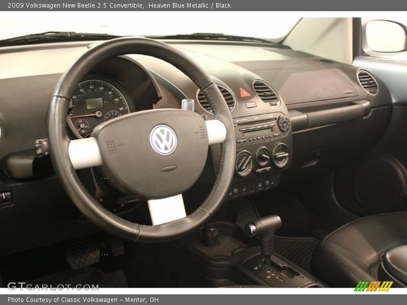 Heaven Blue Metallic / Black 2009 Volkswagen New Beetle 2.5 Convertible
