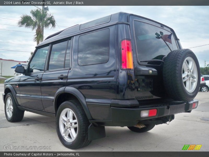 Adriatic Blue / Black 2004 Land Rover Discovery SE