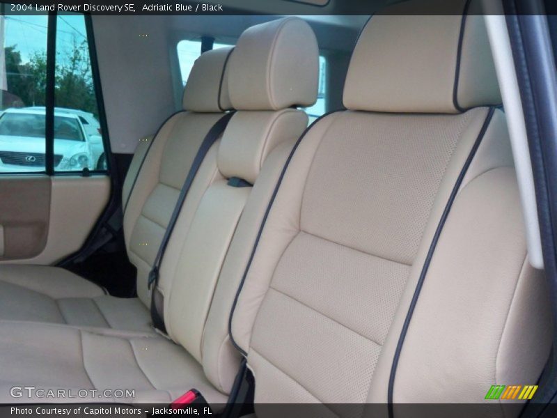 Adriatic Blue / Black 2004 Land Rover Discovery SE