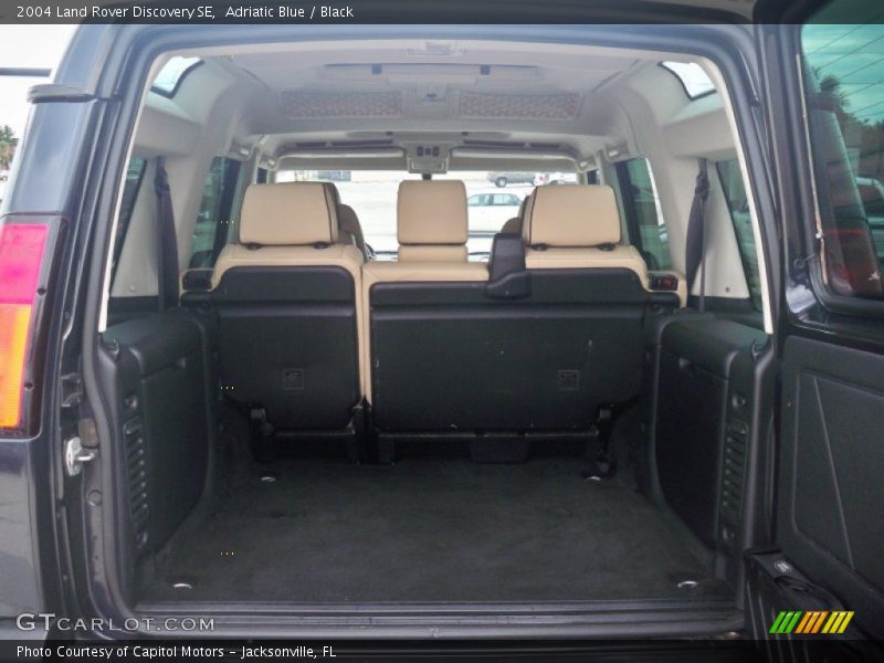 Adriatic Blue / Black 2004 Land Rover Discovery SE