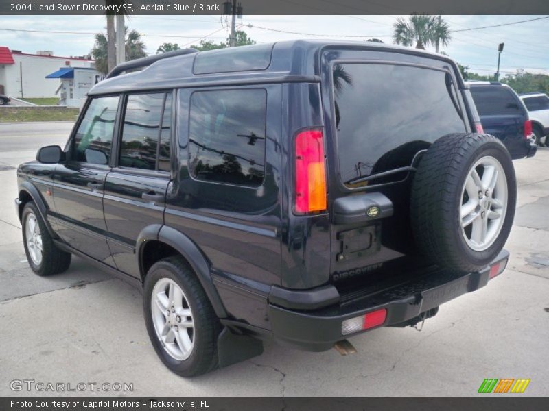 Adriatic Blue / Black 2004 Land Rover Discovery SE