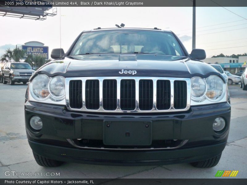 Black / Dark Khaki/Light Graystone 2005 Jeep Grand Cherokee Limited 4x4