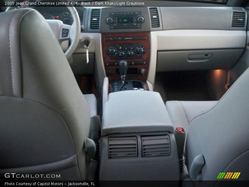 Black / Dark Khaki/Light Graystone 2005 Jeep Grand Cherokee Limited 4x4