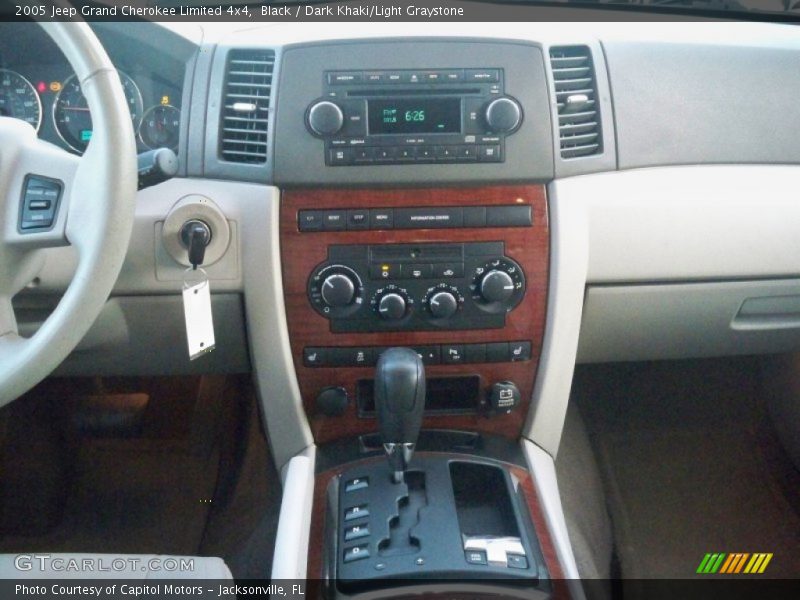 Black / Dark Khaki/Light Graystone 2005 Jeep Grand Cherokee Limited 4x4