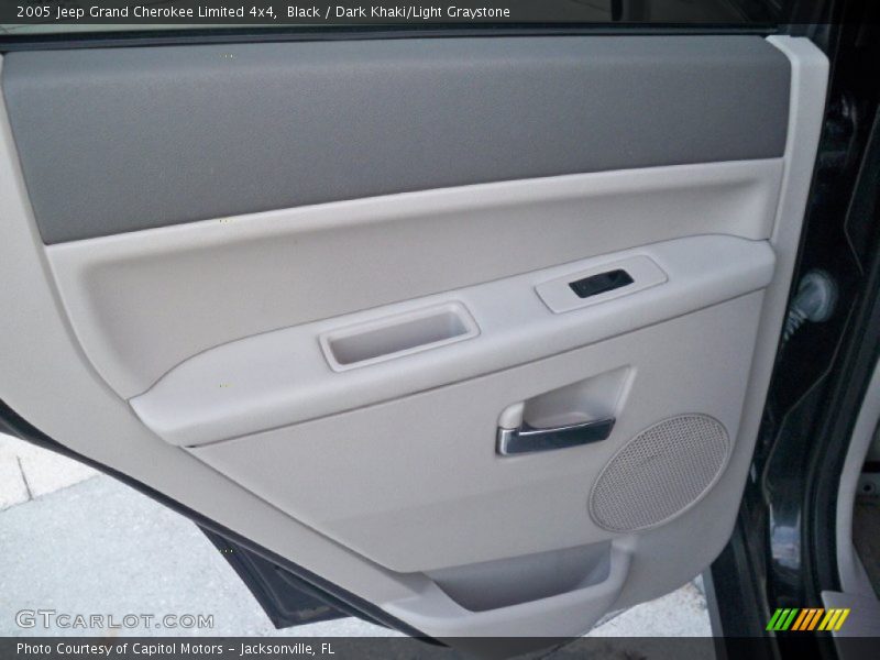 Black / Dark Khaki/Light Graystone 2005 Jeep Grand Cherokee Limited 4x4