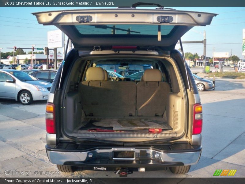 Sunset Gold Metallic / Tan/Neutral 2001 Chevrolet Tahoe LT