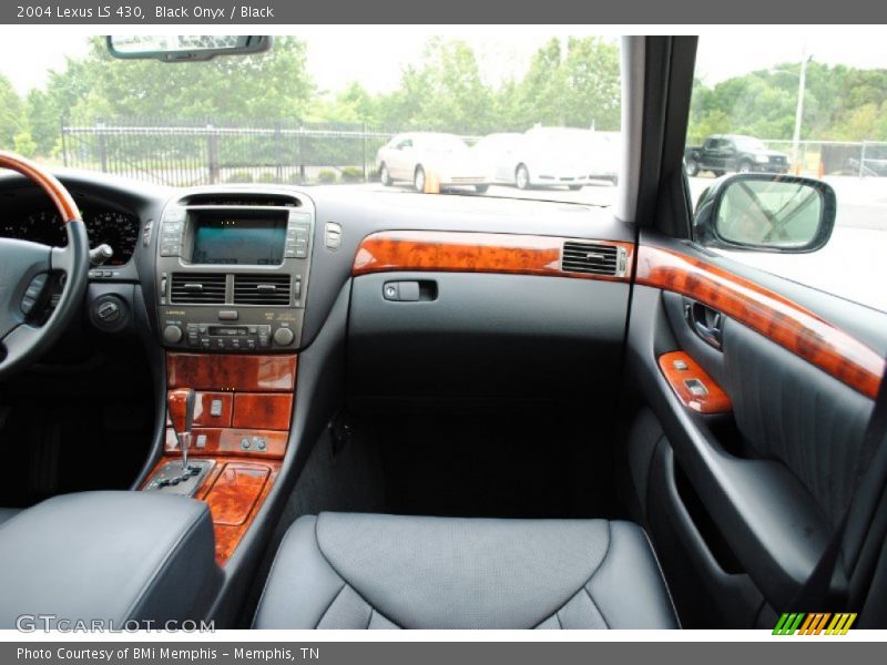 Black Onyx / Black 2004 Lexus LS 430