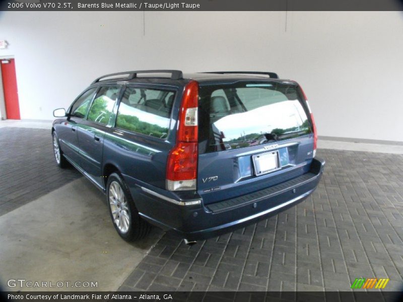 Barents Blue Metallic / Taupe/Light Taupe 2006 Volvo V70 2.5T