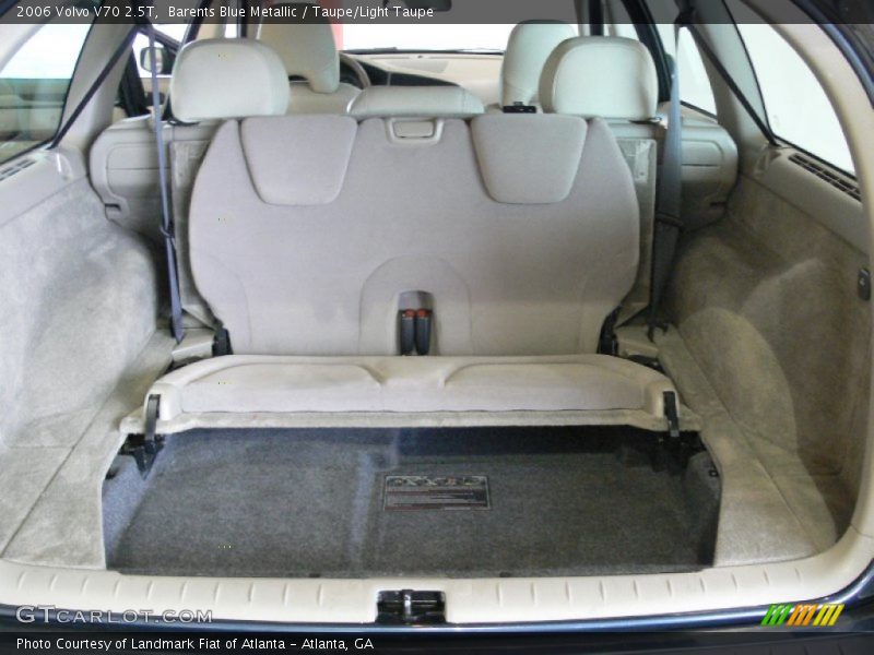 Barents Blue Metallic / Taupe/Light Taupe 2006 Volvo V70 2.5T